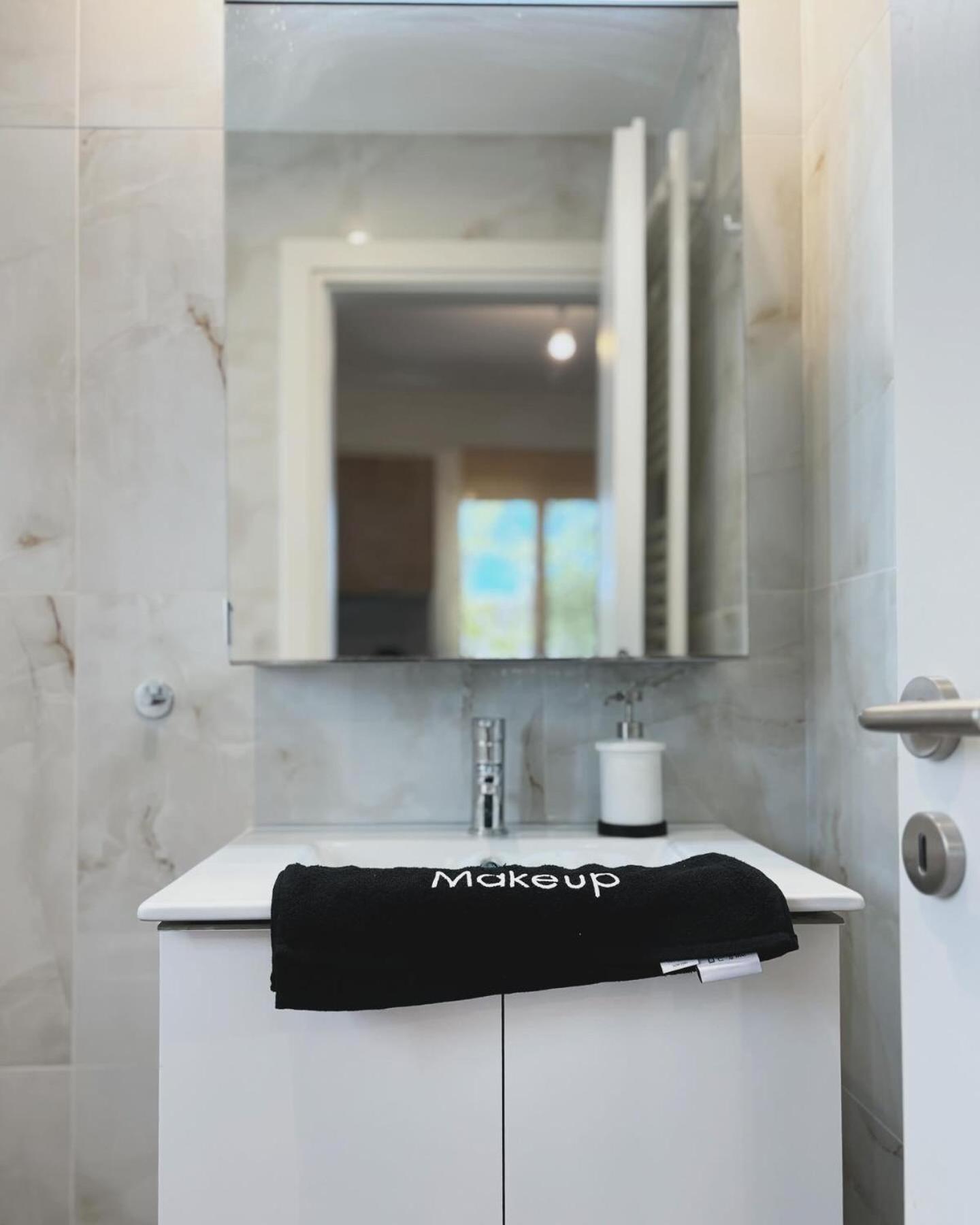 Liakada Guest House อาร์เตมีดา ภายนอก รูปภาพ